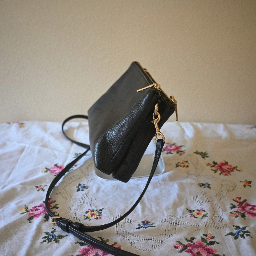 Coach Black Pebbled Leather Double Zip Crossbody Bag Gold Hardware